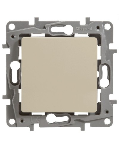 Выключатель 10AX-250В ETIKA, слоновая кость (672301). Выключатель. LegranD в Королеве